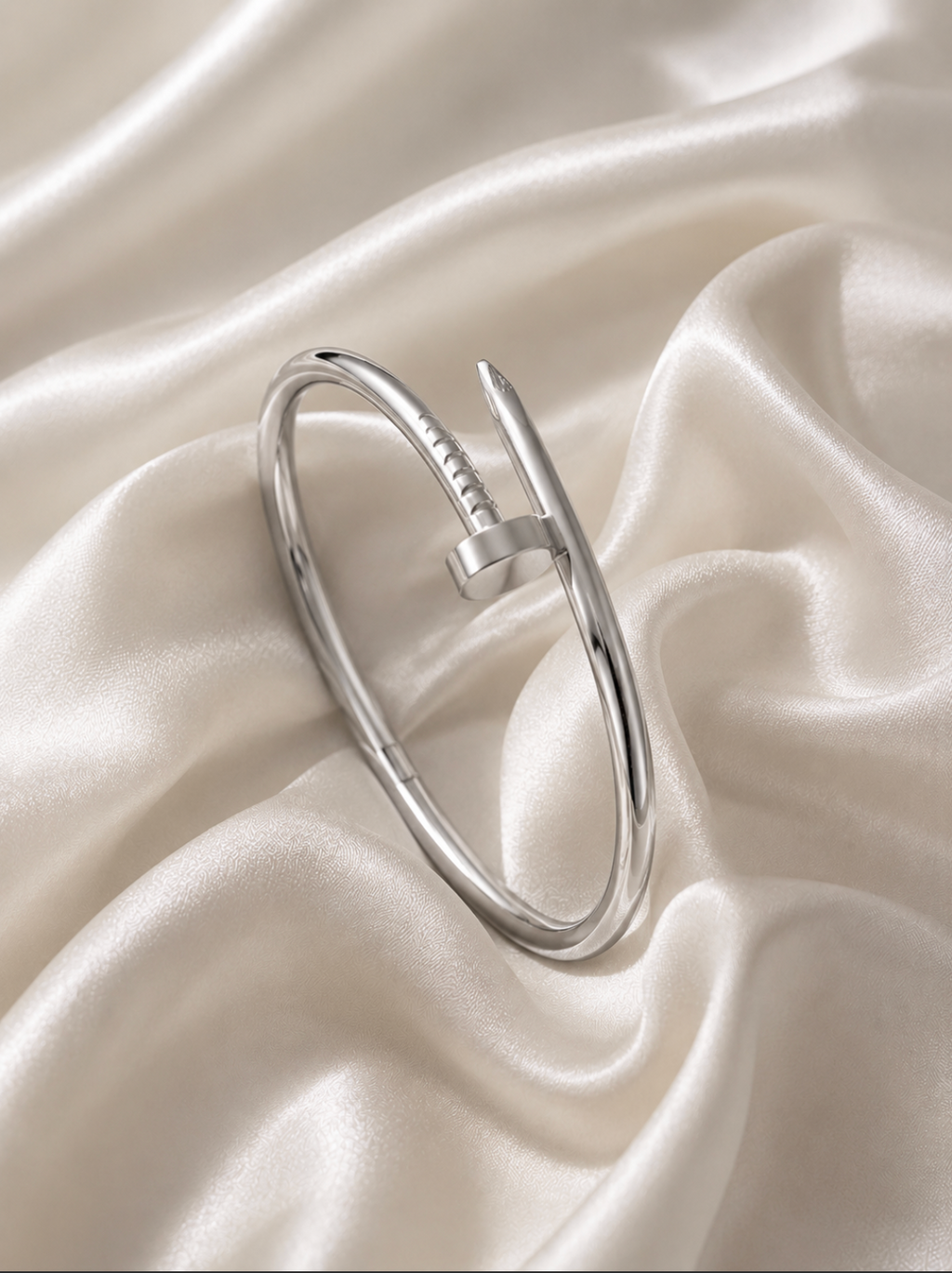 The Clover Stackable Bracelet